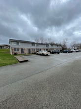 110 Youngstown Rd in Lemont Furnace, PA - Foto de edificio - Building Photo