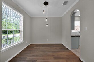 59 E Montfair Blvd in Spring, TX - Building Photo - Building Photo