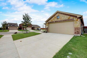 The Retreat at Honey Creek in McKinney, TX - Building Photo - Building Photo