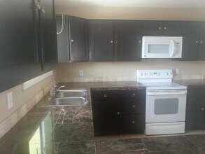 7955 W Fairmount Ave in Phoenix, AZ - Building Photo - Building Photo