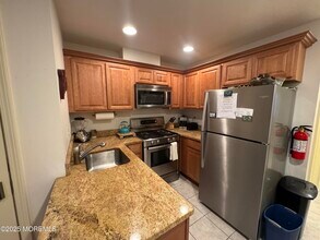 30 Sumner Ave in Seaside Heights, NJ - Building Photo - Building Photo