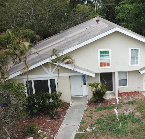 7431 Albany Rd in Ft. Myers, FL - Foto de edificio - Building Photo