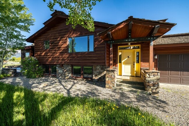property at 8225 N Spring Gulch Rd