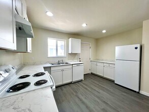 713 N 6th Ave in Yakima, WA - Building Photo - Building Photo