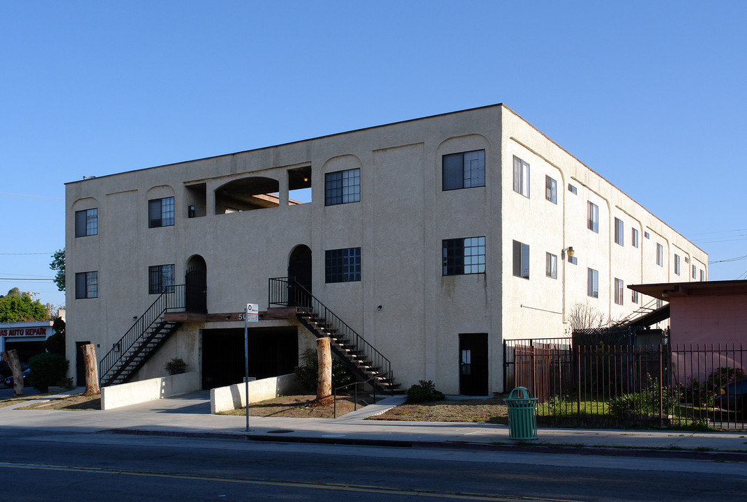 501 Hyde Park Pl in Inglewood, CA - Building Photo