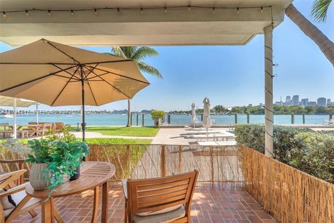 property at 1130 Venetian Way