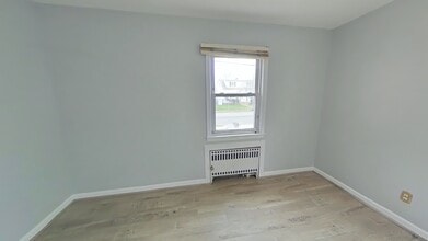 82 Huron Ave in Clifton, NJ - Building Photo - Building Photo