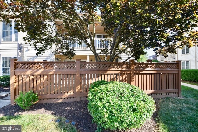 6908 Sandra Marie Cir in Alexandria, VA - Building Photo - Building Photo