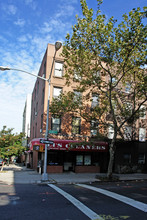500 Henry St in Brooklyn, NY - Foto de edificio - Building Photo