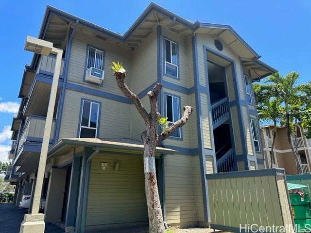 property at 91-223-223 Hanapouli Cir