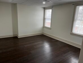 10632 Main St, Unit Upper Front Unit #1 in Clarence, NY - Building Photo - Building Photo