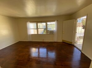 1226 25th St, Unit One bedroom one bathroom in Santa Monica, CA - Foto de edificio - Building Photo