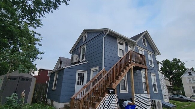 110 Edith Ave, Unit Apt B