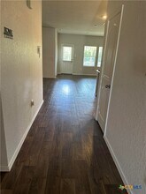 1040 Pronghorn Trl in Seguin, TX - Building Photo - Building Photo