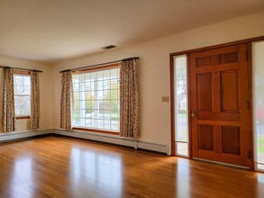 137 N Hoover St in Myerstown, PA - Building Photo - Building Photo