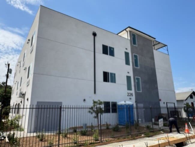 property at 226 W 87th St