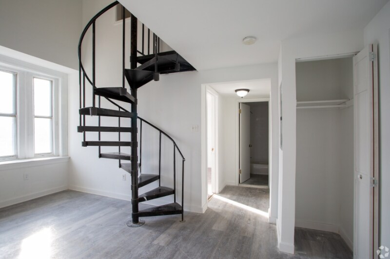5225 Schuyler St in Philadelphia, PA - Building Photo