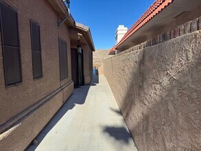 1791 Riverside Dr in Bullhead City, AZ - Building Photo - Building Photo