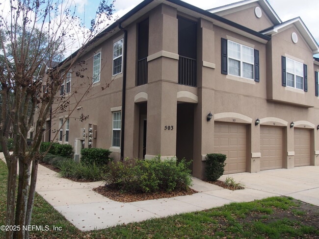 12301 Kernan Forest Blvd in Jacksonville, FL - Building Photo - Building Photo