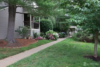 123 Concordia Cir in Monroe Township, NJ - Building Photo - Building Photo