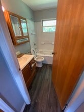 1062 Graystone Dr in Dayton, OH - Building Photo - Building Photo
