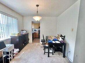 10618 Kenilworth Ave in Bethesda, MD - Building Photo - Building Photo