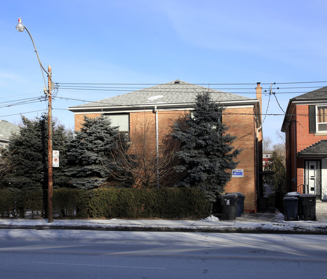 67 Keele St in Toronto, ON - Building Photo - Primary Photo