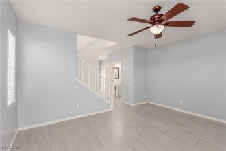 4496 Shallow Brush Ave in Las Vegas, NV - Building Photo - Building Photo