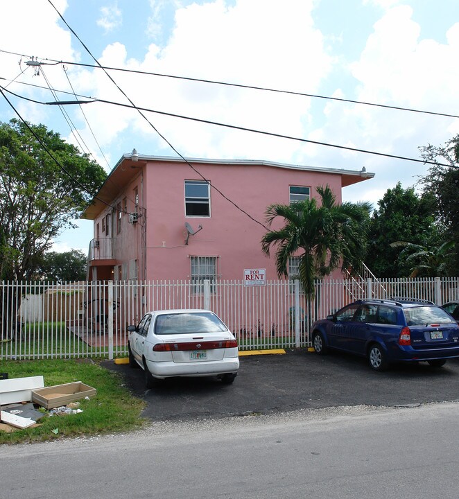 7811 NW 3rd Ave in Miami, FL - Building Photo