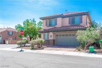 7425 Glorious Sun Dr in Las Vegas, NV - Building Photo - Building Photo