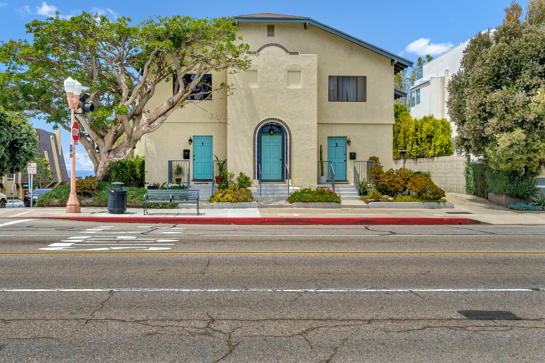 629 S Catalina Ave in Redondo Beach, CA - Building Photo