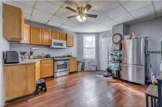 128 W 20th St in Bayonne, NJ - Building Photo - Building Photo