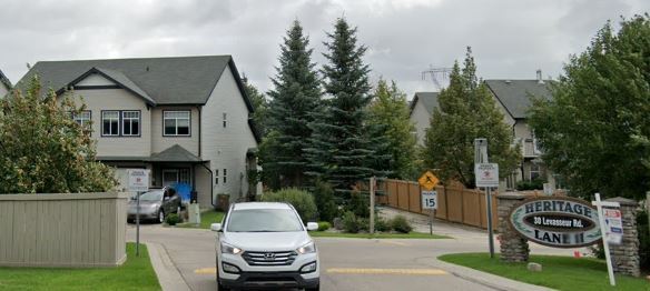 Heritage Lane in St. Albert, AB - Building Photo