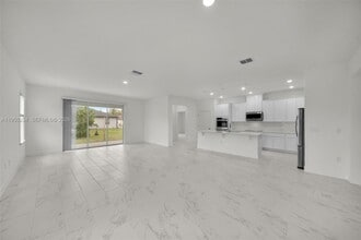 1145 NW 27th Ave in Cape Coral, FL - Building Photo - Building Photo