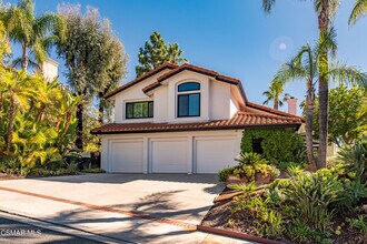 2670 Grandoaks Dr in Westlake Village, CA - Building Photo - Building Photo