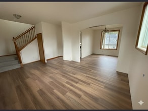 3437 SW 2nd St in Gresham, OR - Building Photo - Building Photo