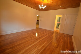 234 Cypress St, Unit 1 in Brookline, MA - Building Photo - Building Photo