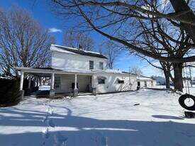 206 Masters St in Murrayville, IL - Building Photo