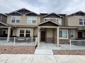 894 Petra Heights in Colorado Springs, CO - Building Photo