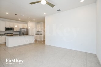 1189 Spokane Pt in Kissimmee, FL - Foto de edificio - Building Photo