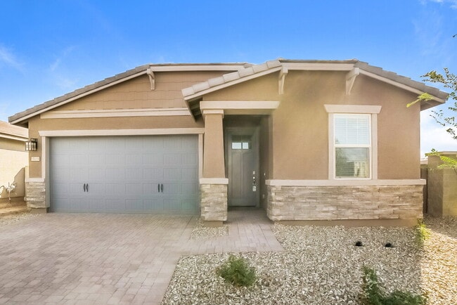 11019 W Luxton Ln