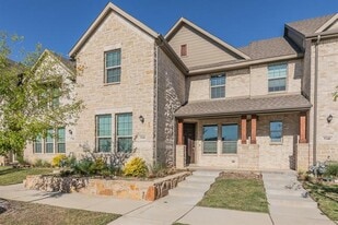 5544 Crawford Dr in North Richland Hills, TX - Building Photo