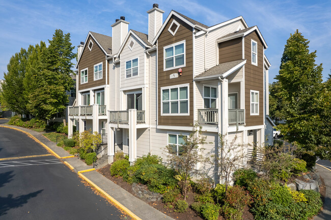 WildWood Townhomes in Lynnwood, WA - Building Photo - Building Photo