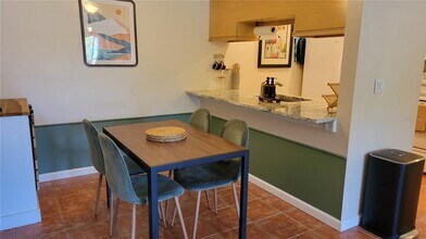 3269 S Beneva Rd in Sarasota, FL - Building Photo - Building Photo