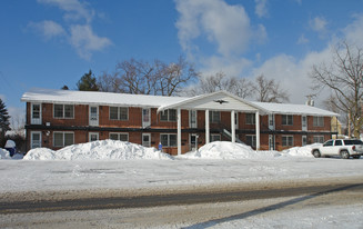 103 Mohawk Ave Apartments