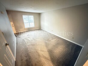 1018 Cedar Pl Ct in Winston-Salem, NC - Building Photo - Building Photo