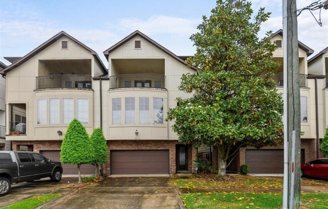 property at 1215 Roberts St