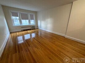 33 Lancaster Terrace in Brookline, MA - Building Photo