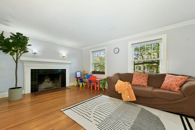 128 Parsons St in Boston, MA - Building Photo - Building Photo
