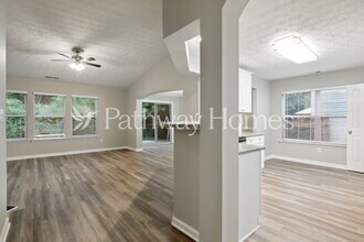 210 Silver Arrow Cir in Austell, GA - Building Photo - Building Photo